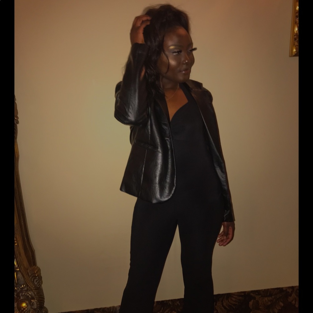 Meet your Posher, Tia